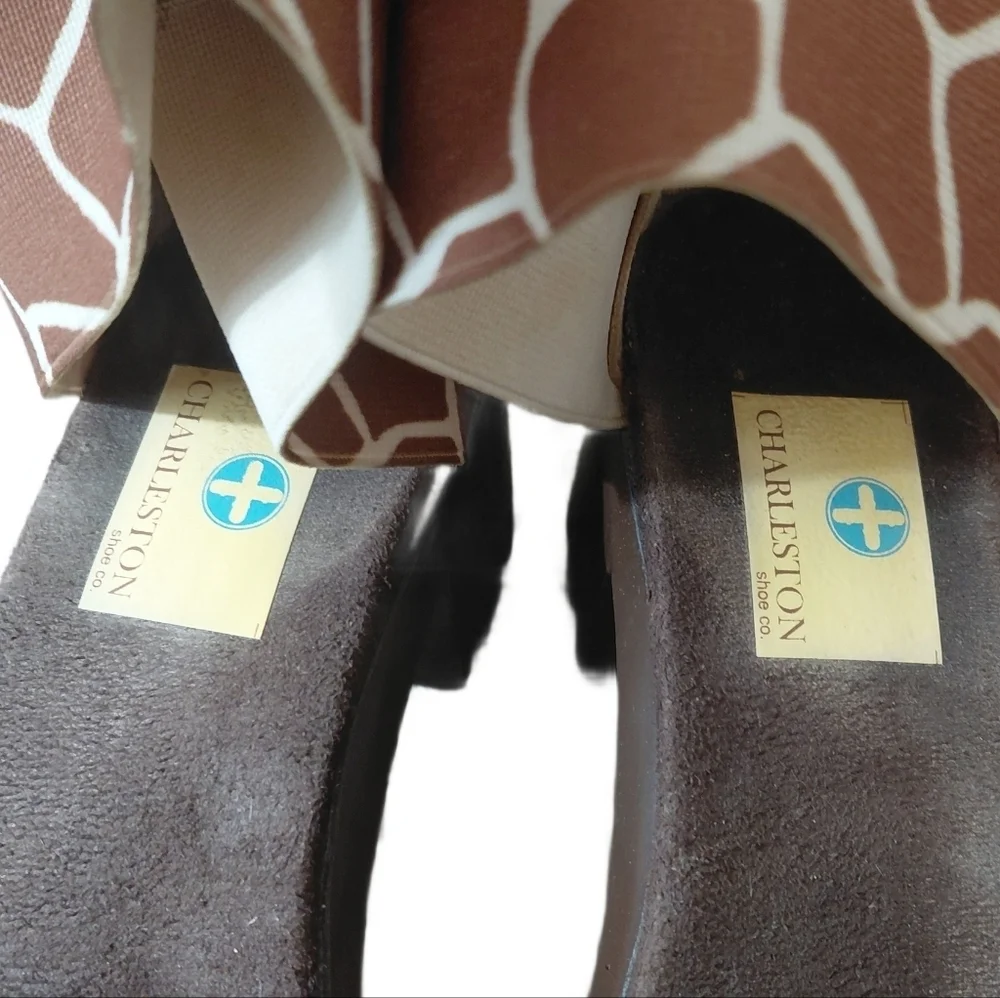 CHARLESTON SHOE CO. Giraffe Print Sandals Strappy Block Heels Size 6.5